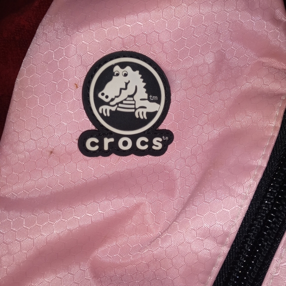 Crocs Sling Bag - Picture 2 of 3